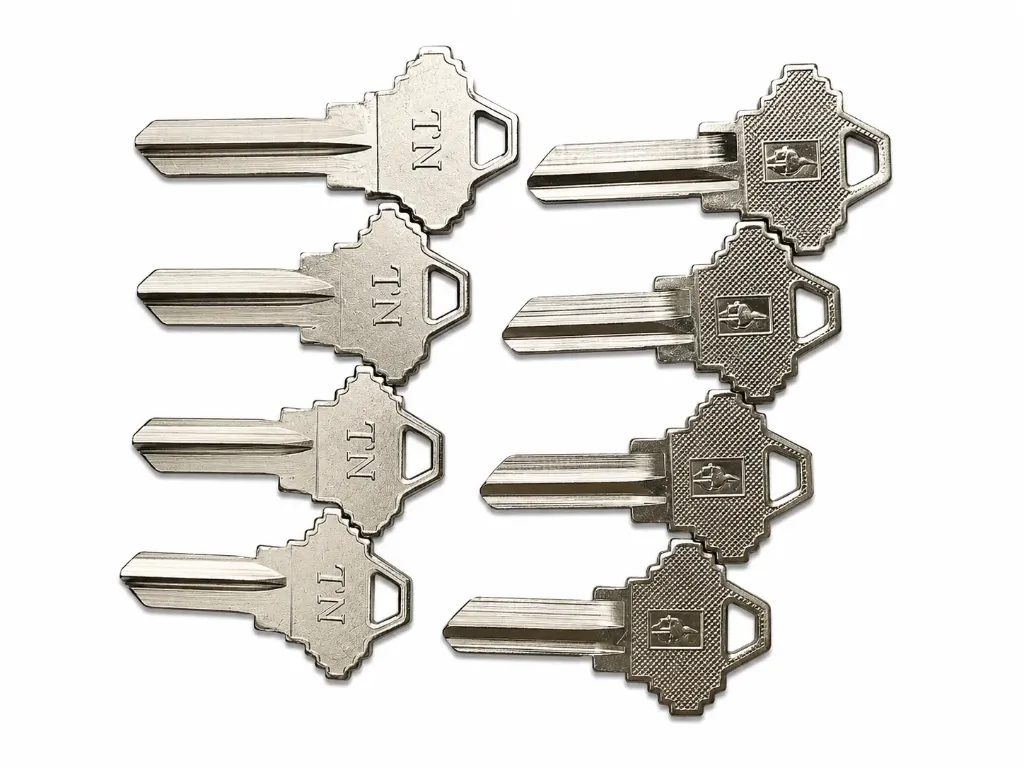 MODELO LLAVE  1500 LISA   X 100 UND
